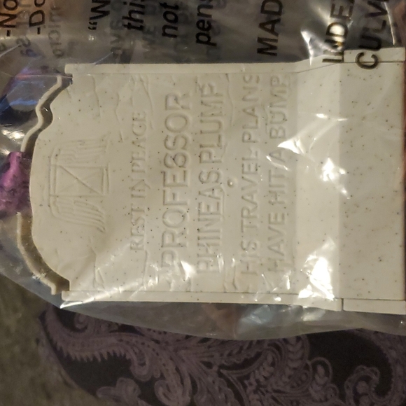 Disney Phineas popcorn bucket NIB - Picture 6 of 6